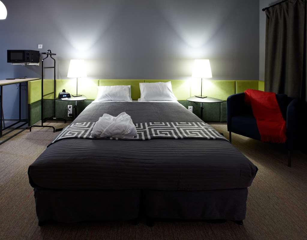 Hotel Newport Dnipro Habitación foto